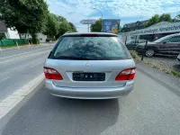 Gebraucht Mercedes E220 Classic 150 PS (110 kW) 2004 Brillantsilber  metalliclack Kombi