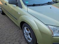 Gebraucht Ford Focus 90 PS (66 kW) 2006 Gelb Kombi