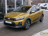 Neu Dacia Sandero Expression 110 PS (80 kW) 2026 Amber yellow Limousine