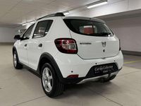Gebraucht Dacia Sandero Prestige 90 PS (66 kW) 2014 Gletscherweiss Kleinwagen