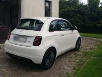 Gebraucht Fiat 500e Icon 86 kW (118 PS) 2022 Weiß Kleinwagen