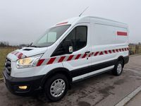 Gebraucht Ford Transit Trend 131 PS (96 kW) 2022 Weiß Limousine