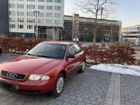 Używany Audi A4 1995 Czerwony Sedan/Limuzyna