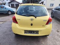 Gebraucht Toyota Yaris 69 PS (50 kW) 2009 Gelb Kleinwagen