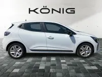 Gebraucht Renault Clio V Evolution 67 PS (49 kW) 2023 Arktis weiß Limousine