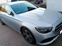 Usado Mercedes E220 Avantgarde 194 CV (142 kW) 2021 Plateado Familiar