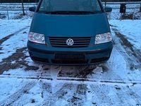 Second-hand VW Sharan 131 CP (96 kW) 2004 Albastru Monovolum