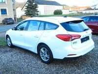 Gebraucht Ford Focus Cool & Connect 125 PS (91 kW) 2021 Weiß Limousine