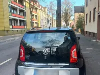 Second-hand VW cross up! 95 CP (69 kW) 2013 Negru Hatchback