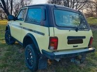 Gebraucht Lada niva 83 PS (61 kW) 2012 Gelb SUV