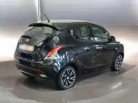 Gebraucht Lancia Ypsilon 90 PS (66 kW) 2015 Schwarz Kleinwagen