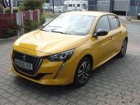 Gebraucht Peugeot 208 Allure 102 PS (75 kW) 2022 Gelb Kleinwagen