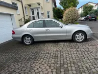 Gebraucht Mercedes E200 Classic 163 PS (119 kW) 2003 Silber Limousine