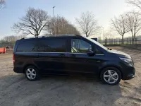 Gebraucht Mercedes V250 Avantgarde 190 PS (139 kW) 2015 Blau Van / Kleinbus