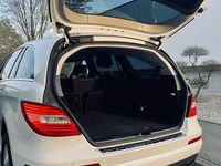 Gebraucht Mercedes R350 265 PS (194 kW) 2013 Weiß Van / Kleinbus