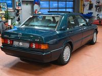 Gebraucht Mercedes 190 90 PS (66 kW) 1992 Grün Limousine