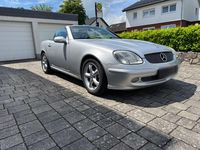 Second-hand Mercedes SLK200 163 CP (119 kW) 2001 Argintiu Cabrio