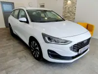Gebraucht Ford Focus 120 PS (88 kW) 2023 Frostweiß Kombi