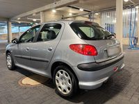 Gebraucht Peugeot 206 75 PS (55 kW) 2005 Grau Kleinwagen