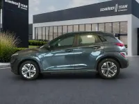 Gebraucht Hyundai Kona Select 100 kW (136 PS) 2022 Dark knight SUV