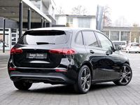 Gebraucht Mercedes B250 Progressive 224 PS (164 kW) 2025 Kosmosschwarz metallic Van / Kleinbus