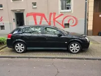 Second-hand Opel Signum 155 CP (114 kW) 2003 Negru Hatchback