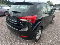 Gebraucht Hyundai ix20 125 PS (91 kW) 2013 Schwarz Kleinwagen