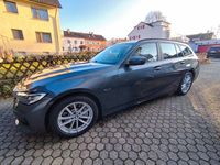 Gebraucht BMW 330e Advantage 292 PS (214 kW) 2021 Grau Kombi