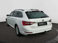 Gebraucht Skoda Superb Ambition 150 PS (110 kW) 2018 Weiß Kombi