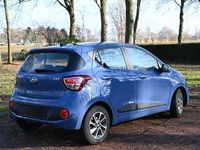 Gebraucht Hyundai i10 67 PS (49 kW) 2018 Blau Kleinwagen