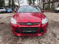 Gebraucht Ford Focus Champions Edition 125 PS (91 kW) 2012 Candyrot metallic Kleinwagen