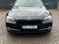 Gebraucht BMW 530 258 PS (189 kW) 2012 Schwarz Kombi