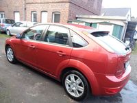 Gebraucht Ford Focus 100 PS (73 kW) 2008 Rot Limousine