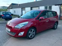 Gebraucht Renault Grand Scénic III Luxe 140 PS (102 kW) 2010 Rot Van / Kleinbus