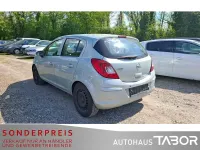 Usado Opel Corsa 80 HP (58 kW) 2009 Verde Citadino