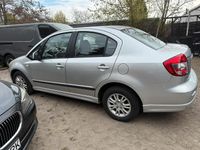 Usado Suzuki SX4 107 HP (78 kW) 2009 Prateado Sedan