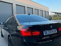 Gebraucht BMW 320 184 PS (135 kW) 2012 Schwarz Limousine