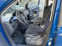 Gebraucht VW Touran Trendline 140 PS (102 kW) 2012 Blau Van / Kleinbus