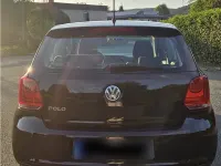 Gebraucht VW Polo 60 PS (44 kW) 2011 Schwarz Kleinwagen