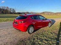 Gebraucht Mazda 3 Exclusive-Line 120 PS (88 kW) 2017 Rot Limousine