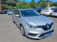 Gebraucht Renault Mégane GrandTour Play 101 PS (74 kW) 2018 Platingrau Kombi
