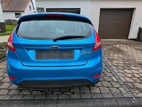 Gebraucht Ford Fiesta 80 PS (58 kW) 2012 Blau Kleinwagen