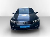 Gebraucht VW Passat Elegance 150 PS (110 kW) 2023 Grau Kombi