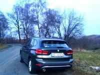 Gebraucht BMW X1 140 PS (102 kW) 2019 Grau SUV