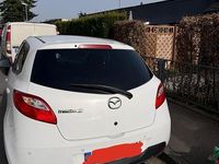 Gebraucht Mazda 2 84 PS (61 kW) 2014 Weiß Kleinwagen