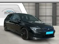 Gebraucht VW Golf VIII R-line 150 PS (110 kW) 2024 Grenadillschwarz metallic (metallic) Limousine