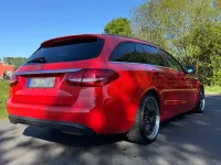 Używany Mercedes C220 170 KM (125 kW) 2017 Czerwony Sedan/Limuzyna
