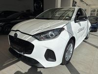 Neu Mazda 2 Center-Line 116 PS (85 kW) 2026 Weiß Kleinwagen