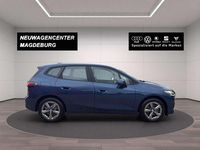 Gebraucht BMW 218 Active Tourer 150 PS (110 kW) 2024 Phytonicblau metallic Van / Kleinbus