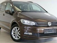 Gebraucht VW Touran 150 PS (110 kW) 2015 Braun Van / Kleinbus